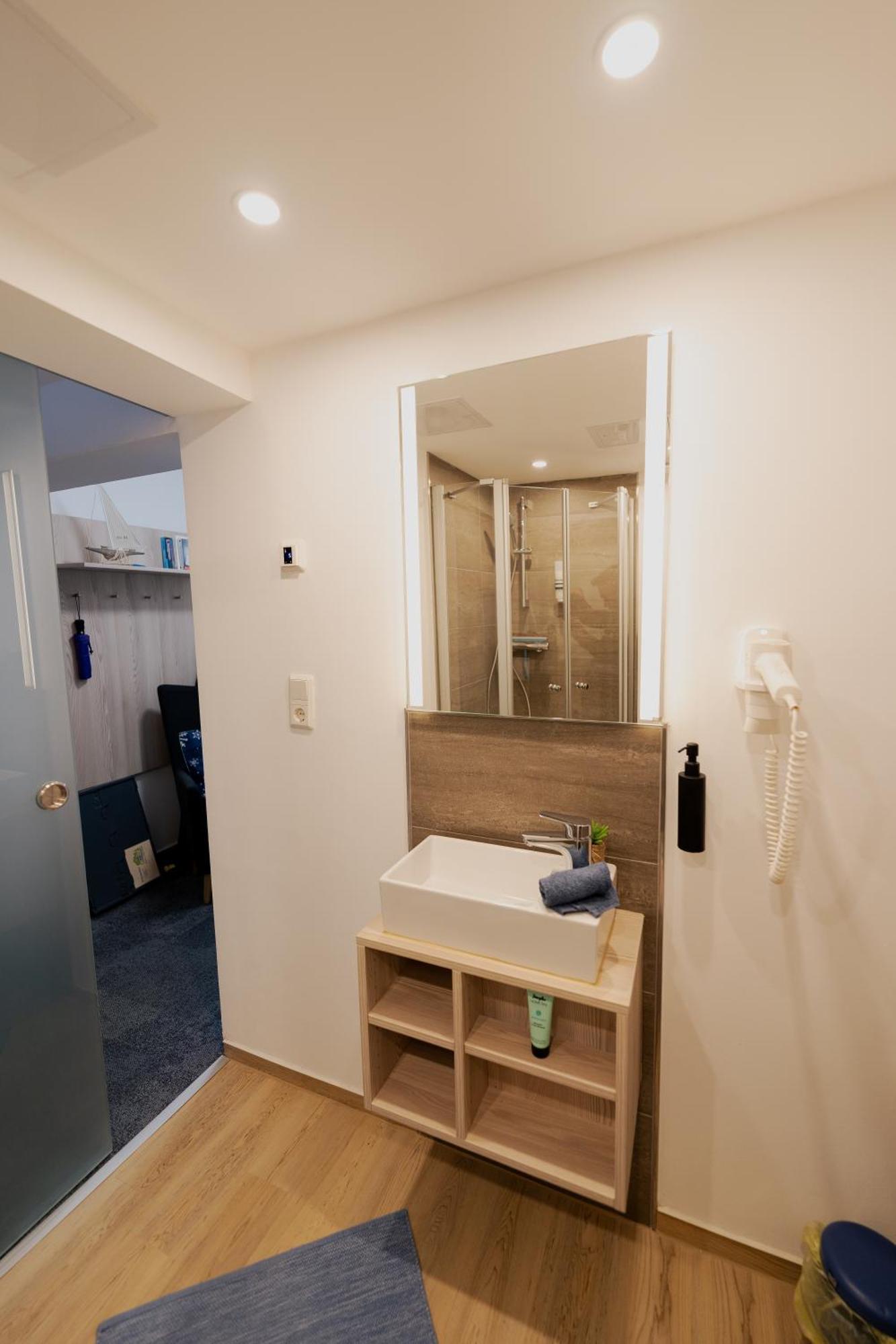 Ferienhaus Schoene Aussicht Ferienwohnung Blau Hemfurth-Edersee Esterno foto